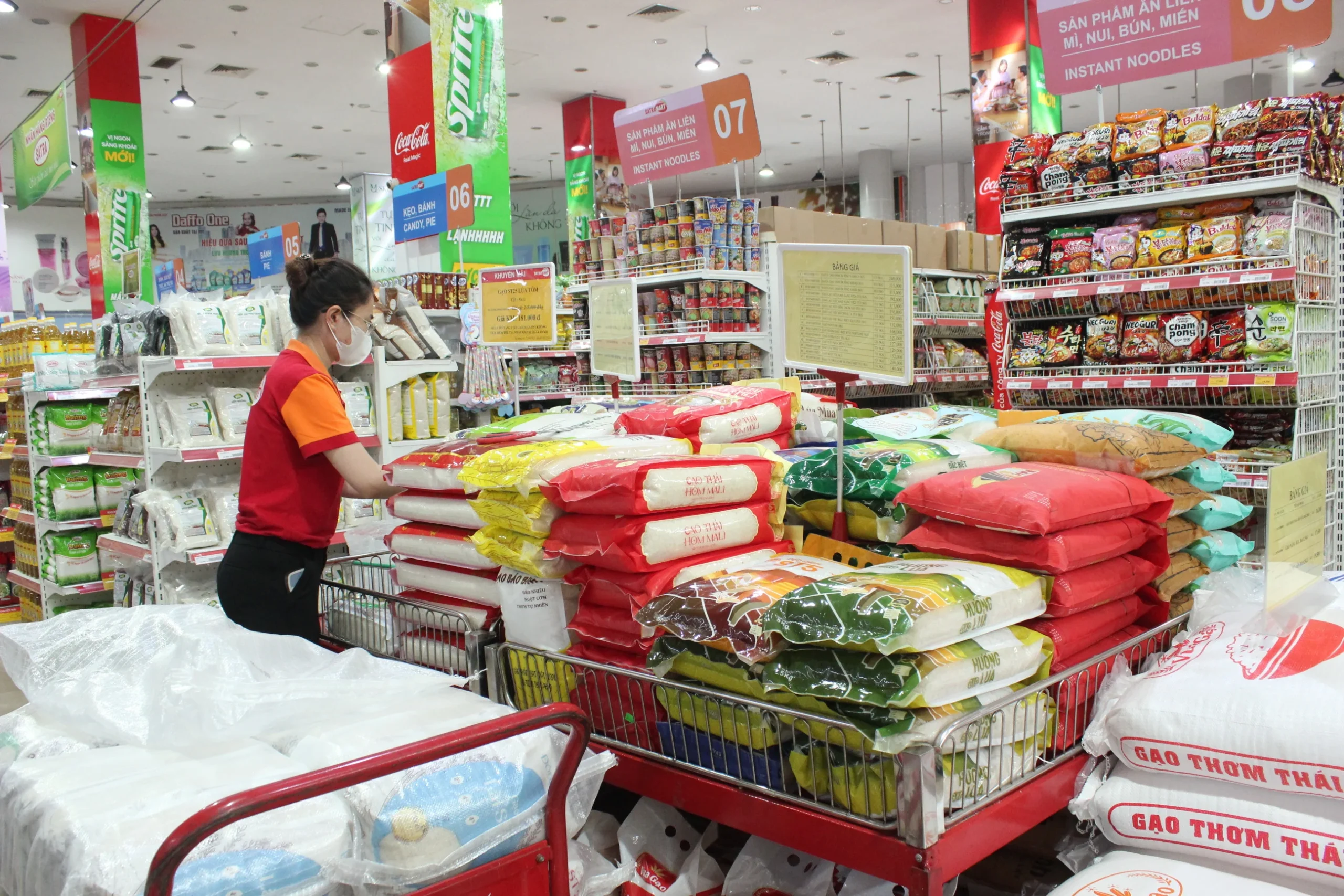 Siêu thị SatraMart Phạm Hùng