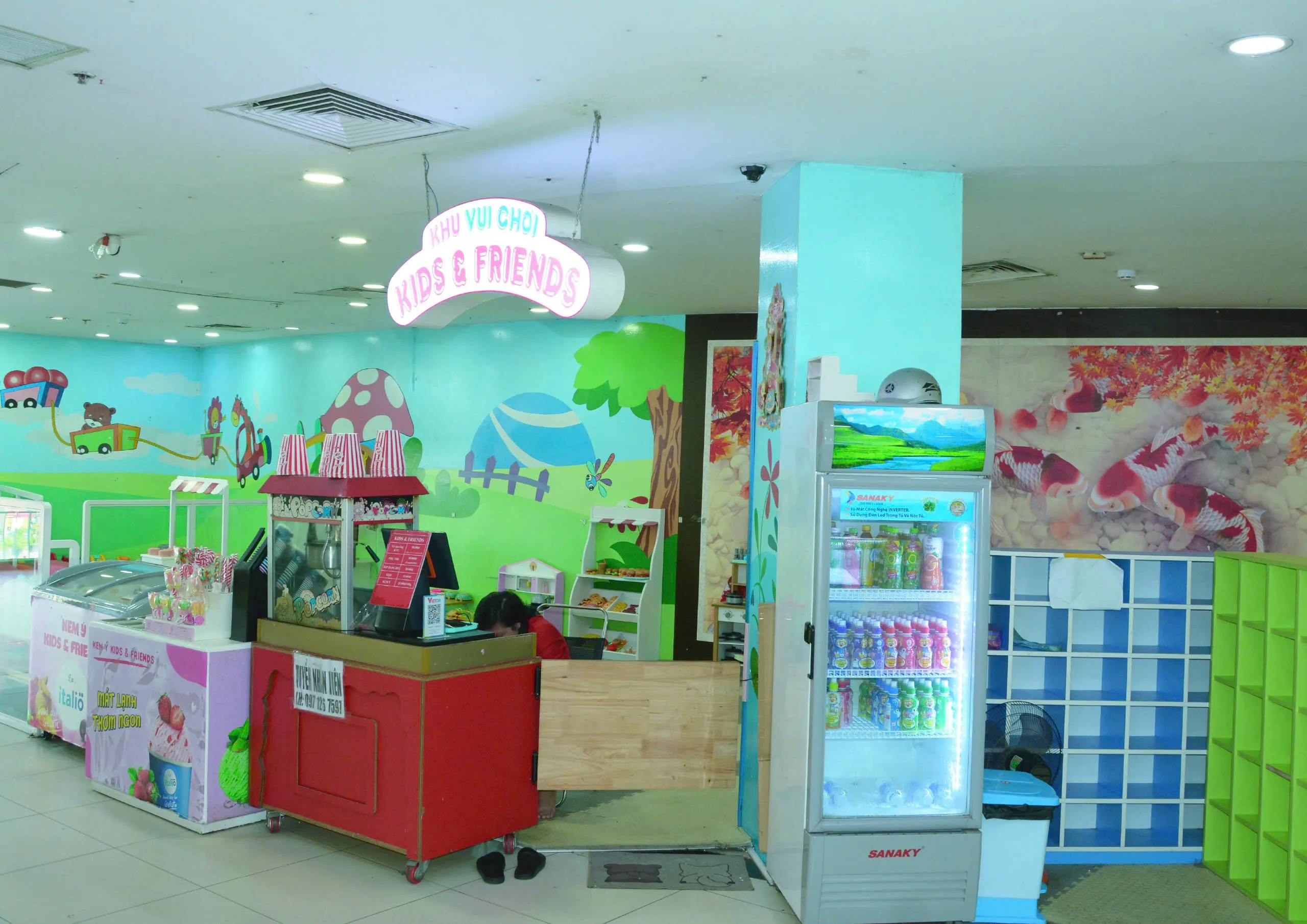 Khu vui chơi Kids & Friends